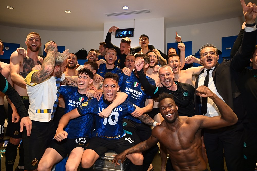 Inter players celebrate with excitement after crushing their great rival 3-0.  Their opponent in the Coppa Italia final is the winner of the 2nd semi-final between Juventus vs Fiorentina
